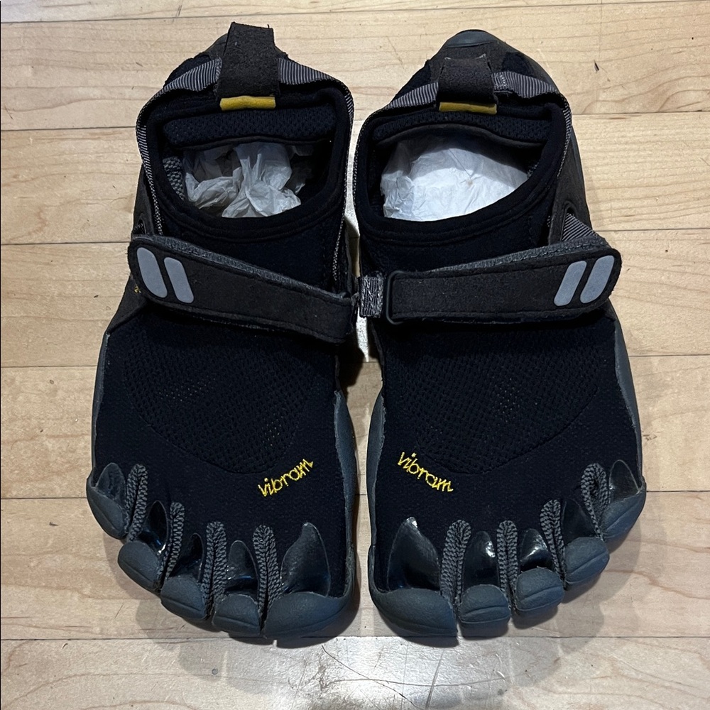 Vibram Black and Gray FiveFingers Toe Shoes